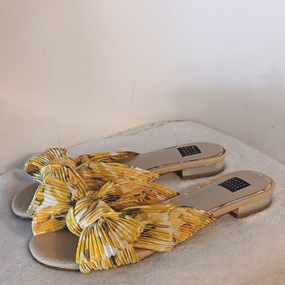 White House Black Market Elegant Yellow Bow Slide Sandals